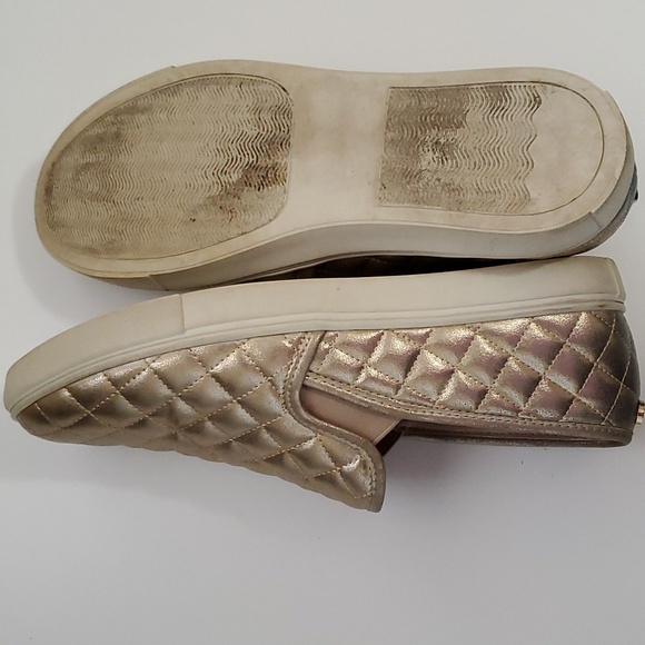 5/$25 - Steve Madden gold shoes- sz 9.5 - Picture 4 of 12